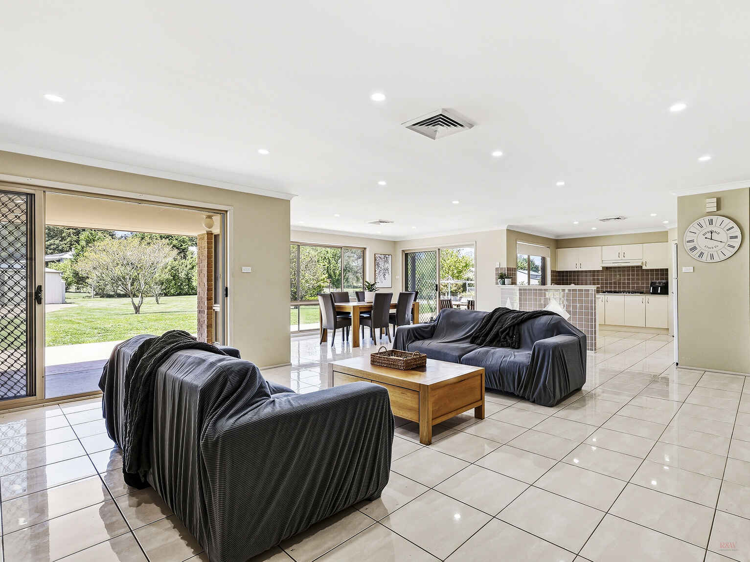 27 Woodside Drive Moss Vale
