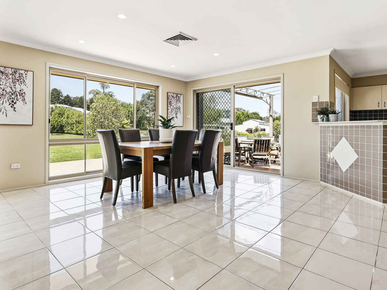 27 Woodside Drive Moss Vale