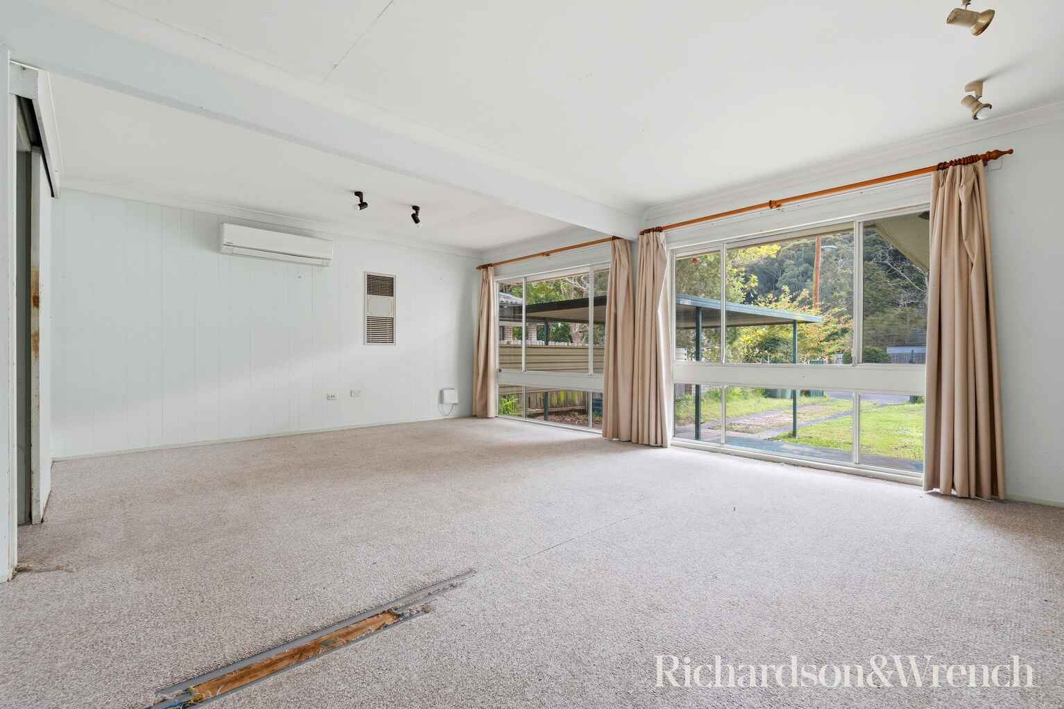 54 Bluefish Crescent Tascott 54 Bluefish Crescent Tascott