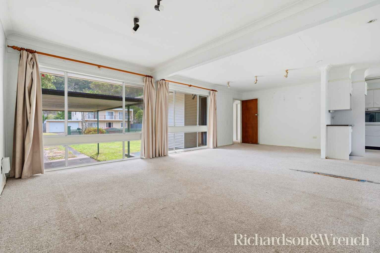 54 Bluefish Crescent Tascott 54 Bluefish Crescent Tascott