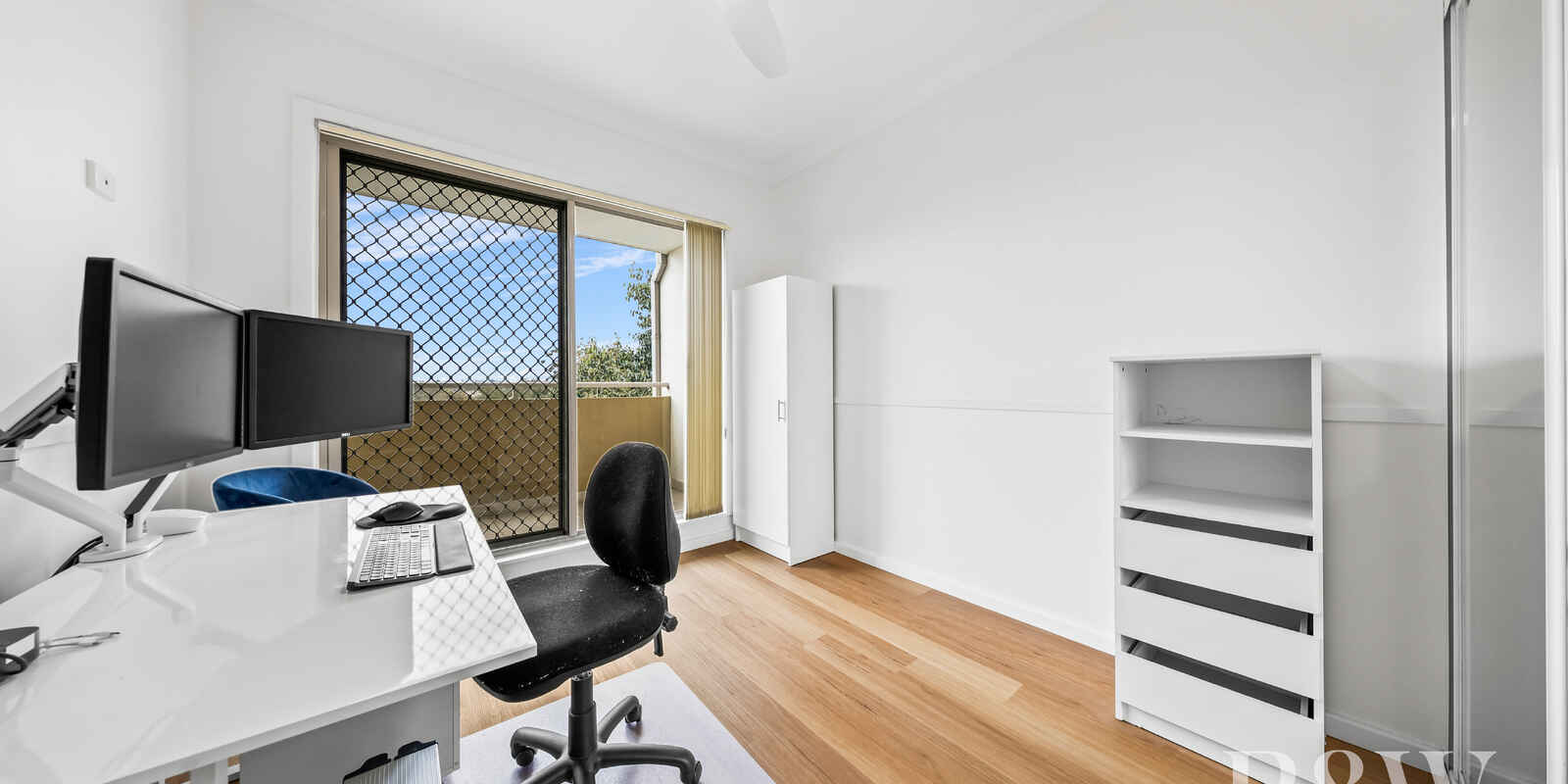 49/17 POPLAR CRESCENT Bradbury 49/17 POPLAR CRESCENT Bradbury