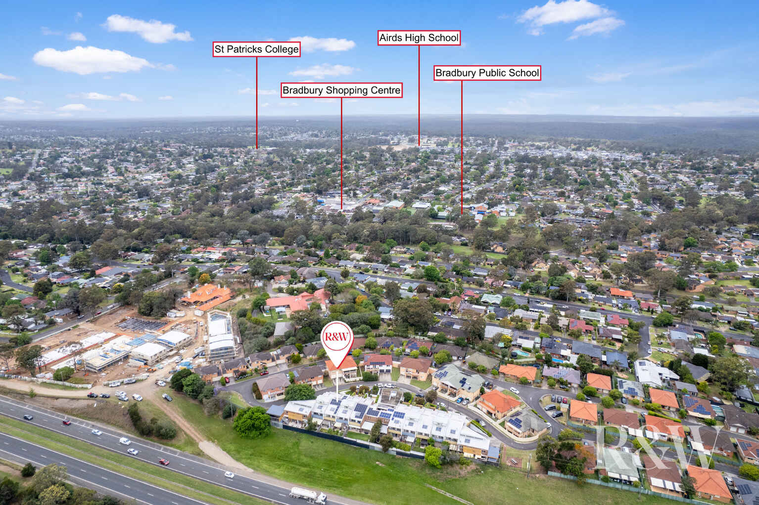 49/17 POPLAR CRESCENT Bradbury 49/17 POPLAR CRESCENT Bradbury