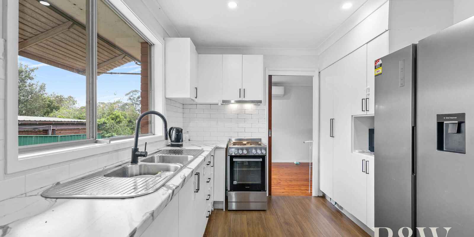 32 POPLAR CRESCENT Bradbury 32 POPLAR CRESCENT Bradbury