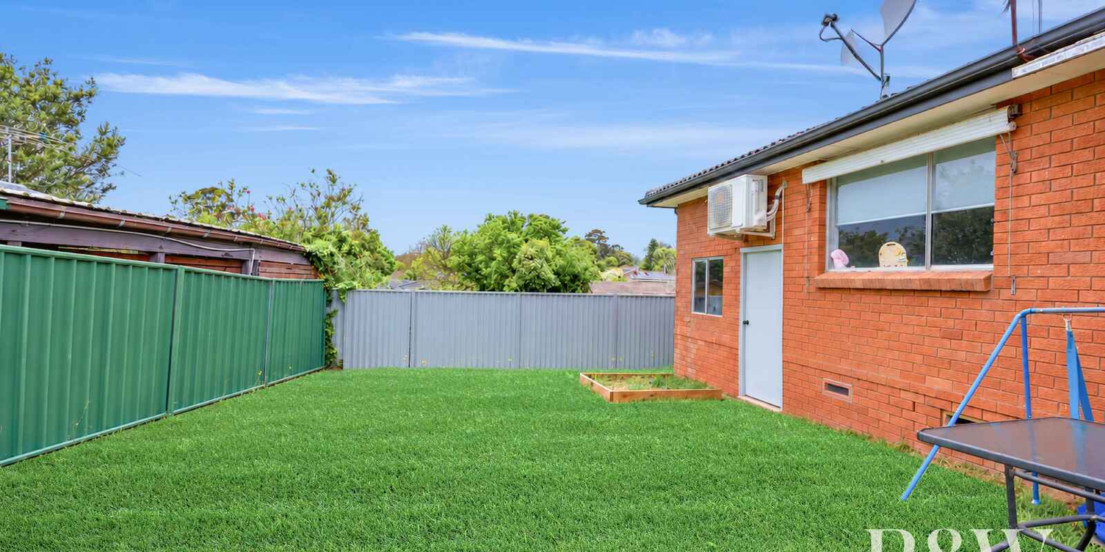 32 POPLAR CRESCENT Bradbury 32 POPLAR CRESCENT Bradbury