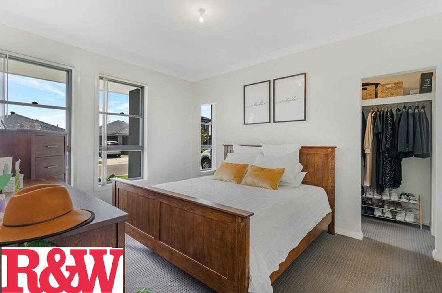 37 Mooney Street Spring Farm 37 Mooney Street Spring Farm