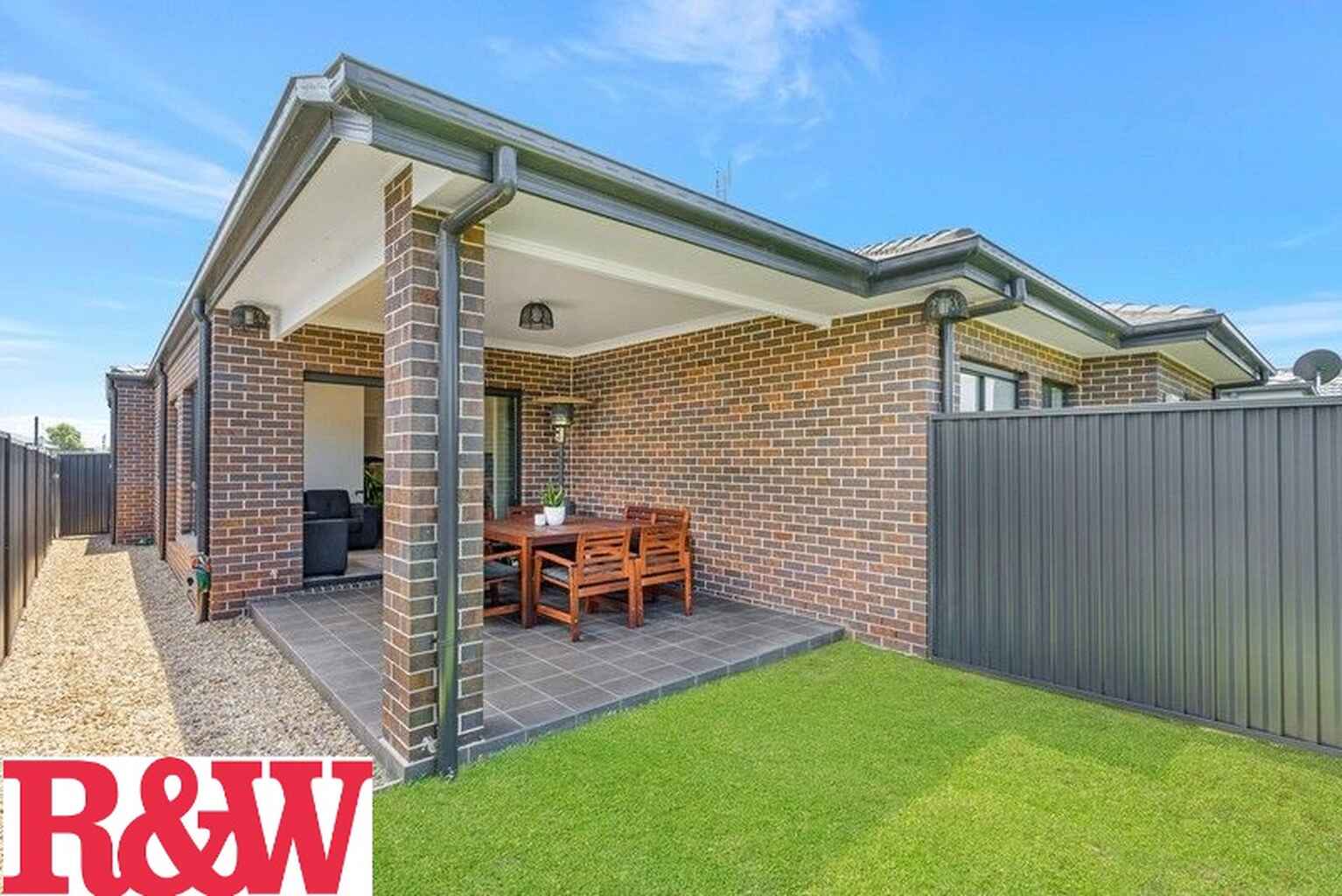 37 Mooney Street Spring Farm 37 Mooney Street Spring Farm