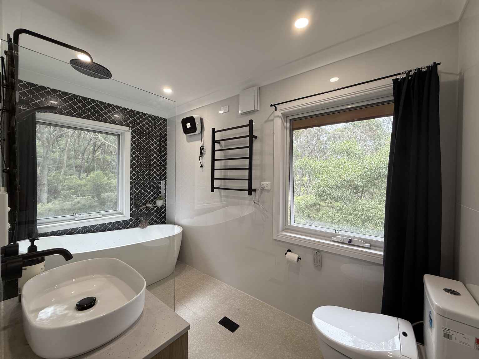 8 MINYAGO STREET Blackheath
