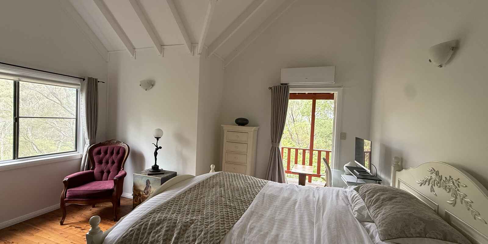 8 MINYAGO STREET Blackheath