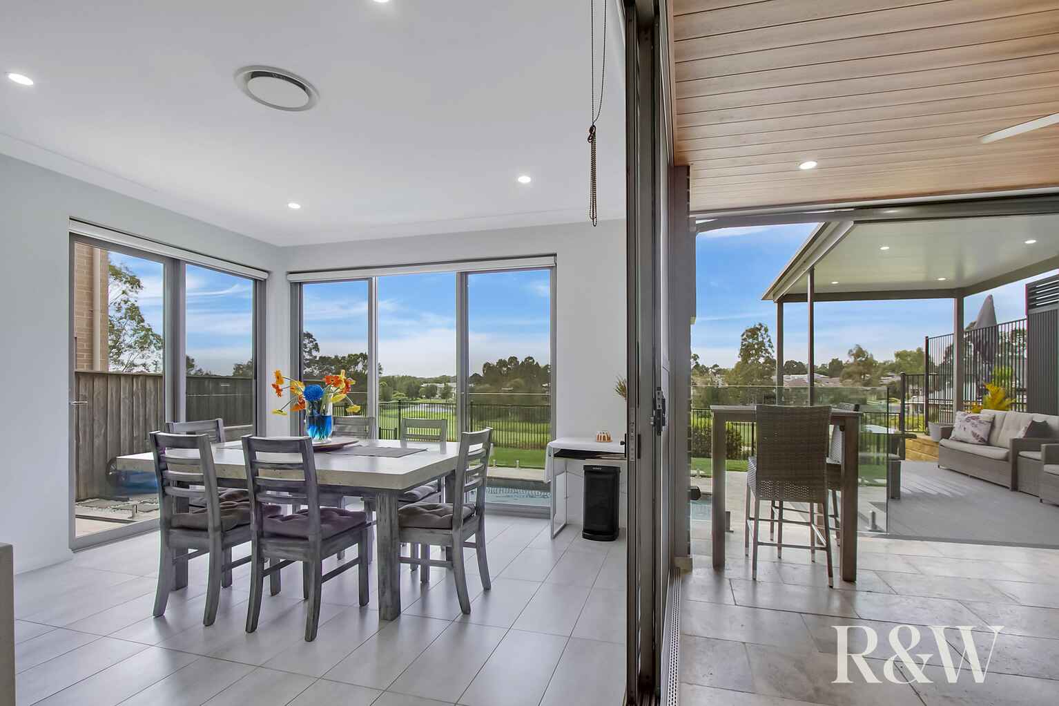 8 Aspect Crescent Colebee