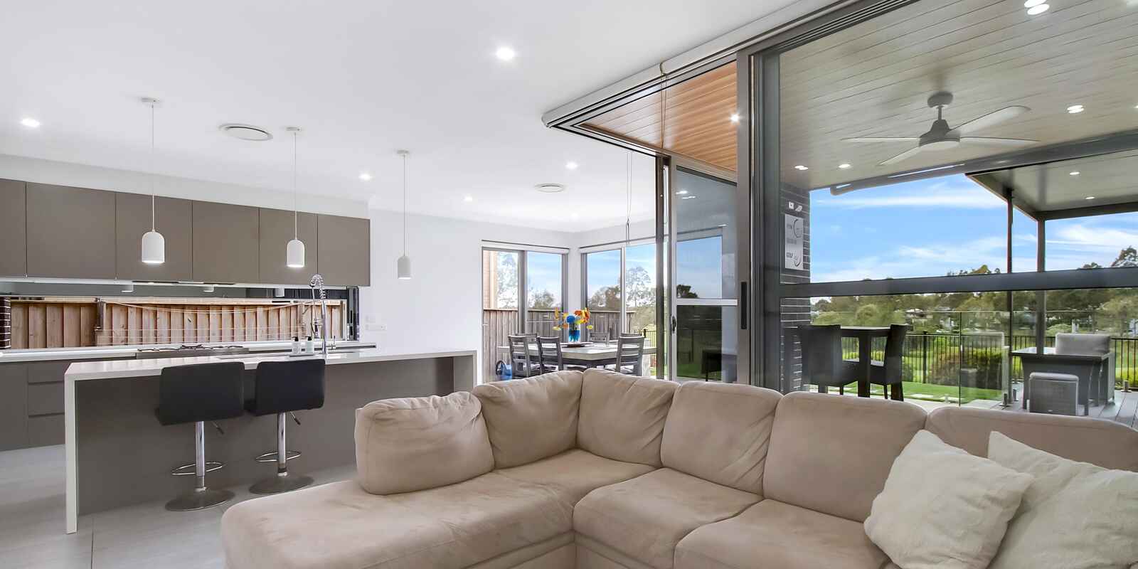 8 Aspect Crescent Colebee