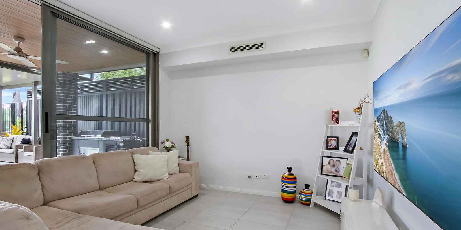 8 Aspect Crescent Colebee