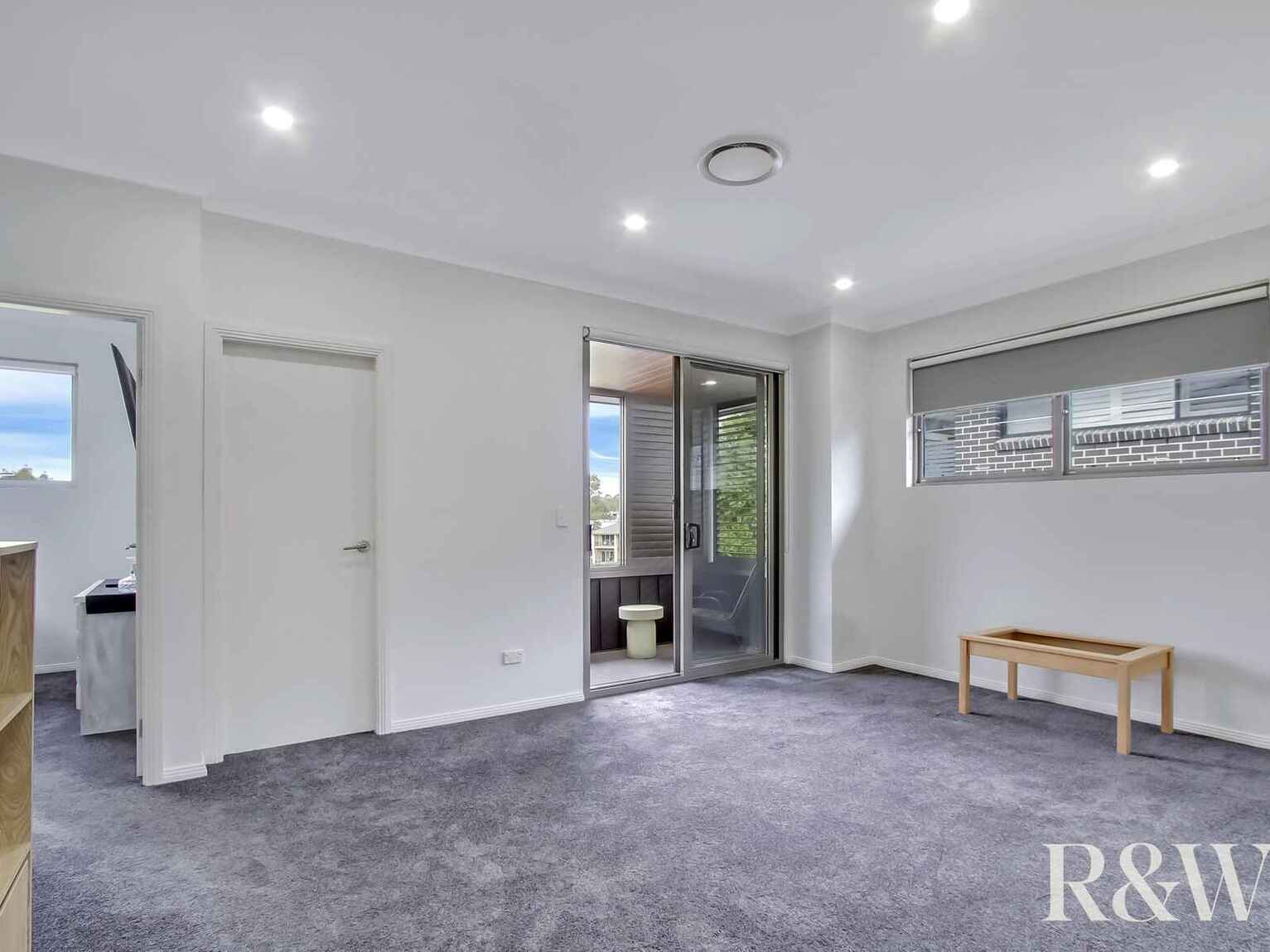 8 Aspect Crescent Colebee
