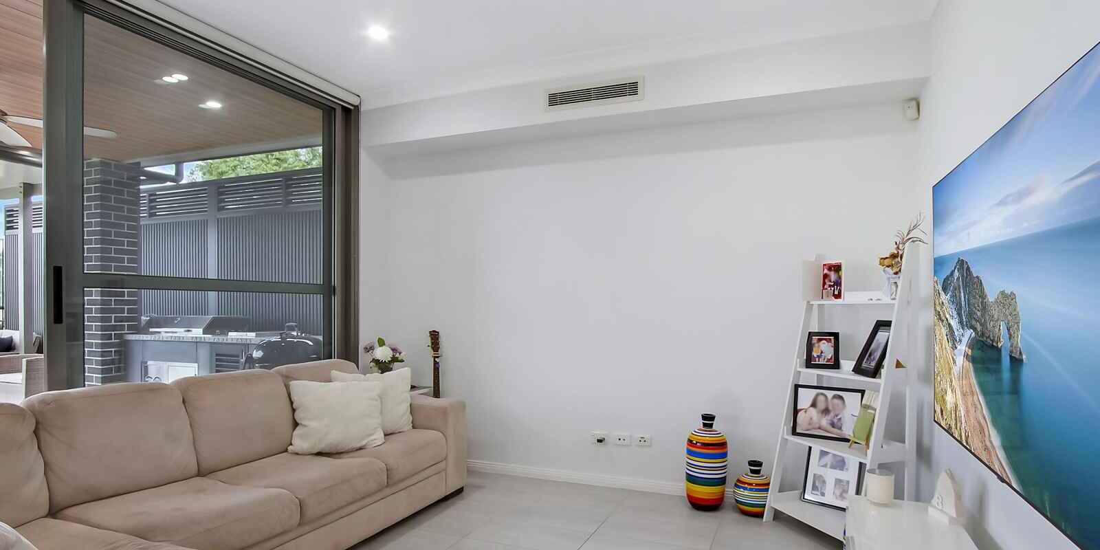 8 Aspect Crescent Colebee