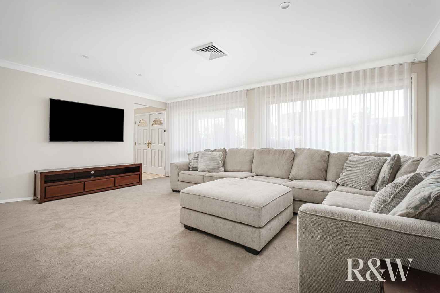 14 Kelmscott Way St Clair 14 Kelmscott Way St Clair