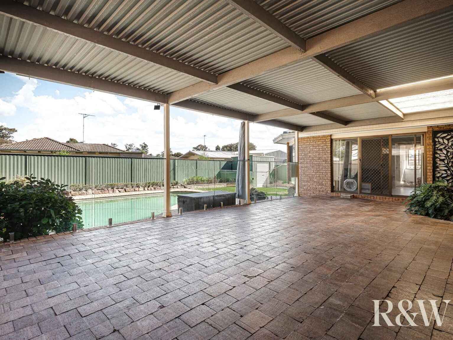 14 Kelmscott Way St Clair 14 Kelmscott Way St Clair