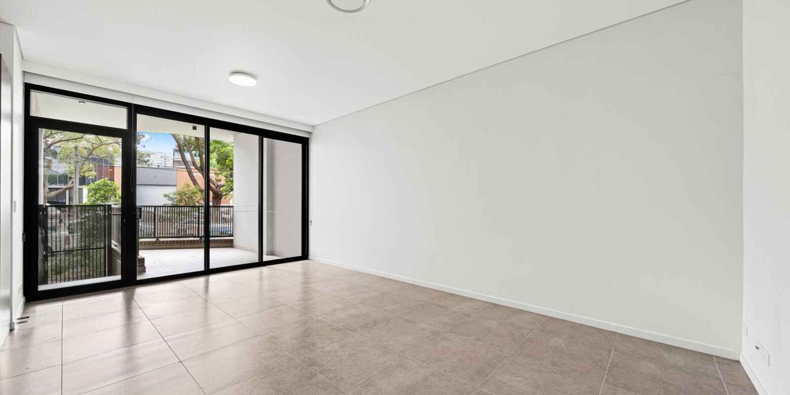 G12/10-20 McEvoy Street Waterloo
