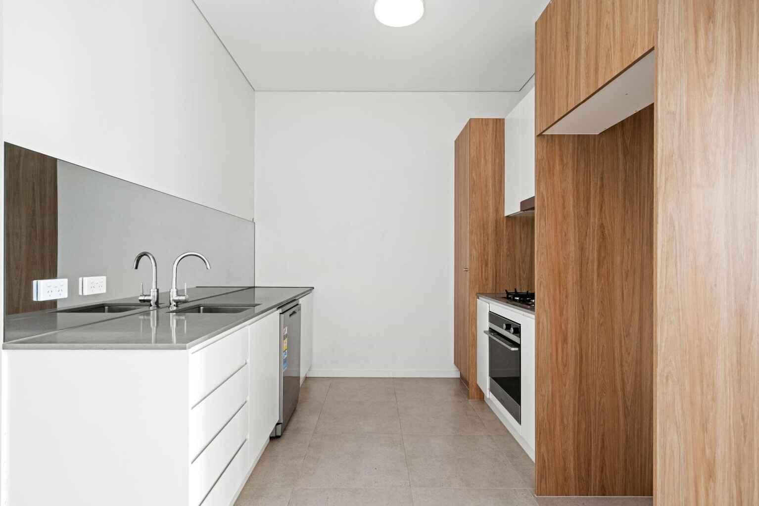 G12/10-20 McEvoy Street Waterloo