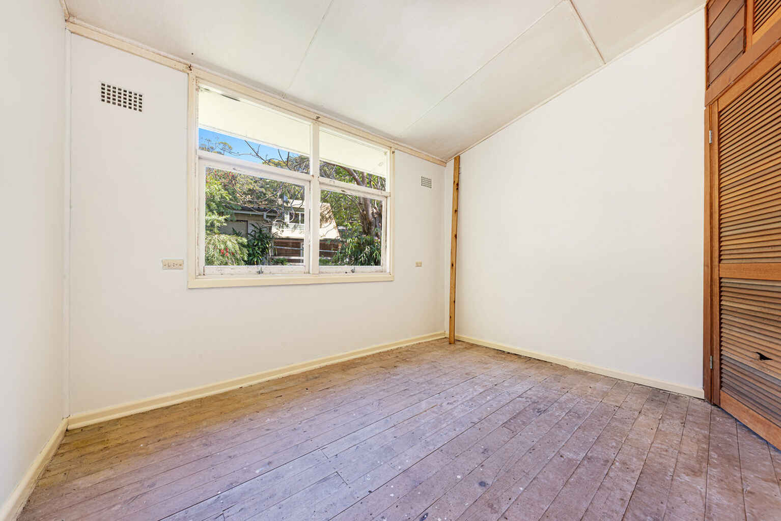34 Monash Avenue Great Mackerel Beach