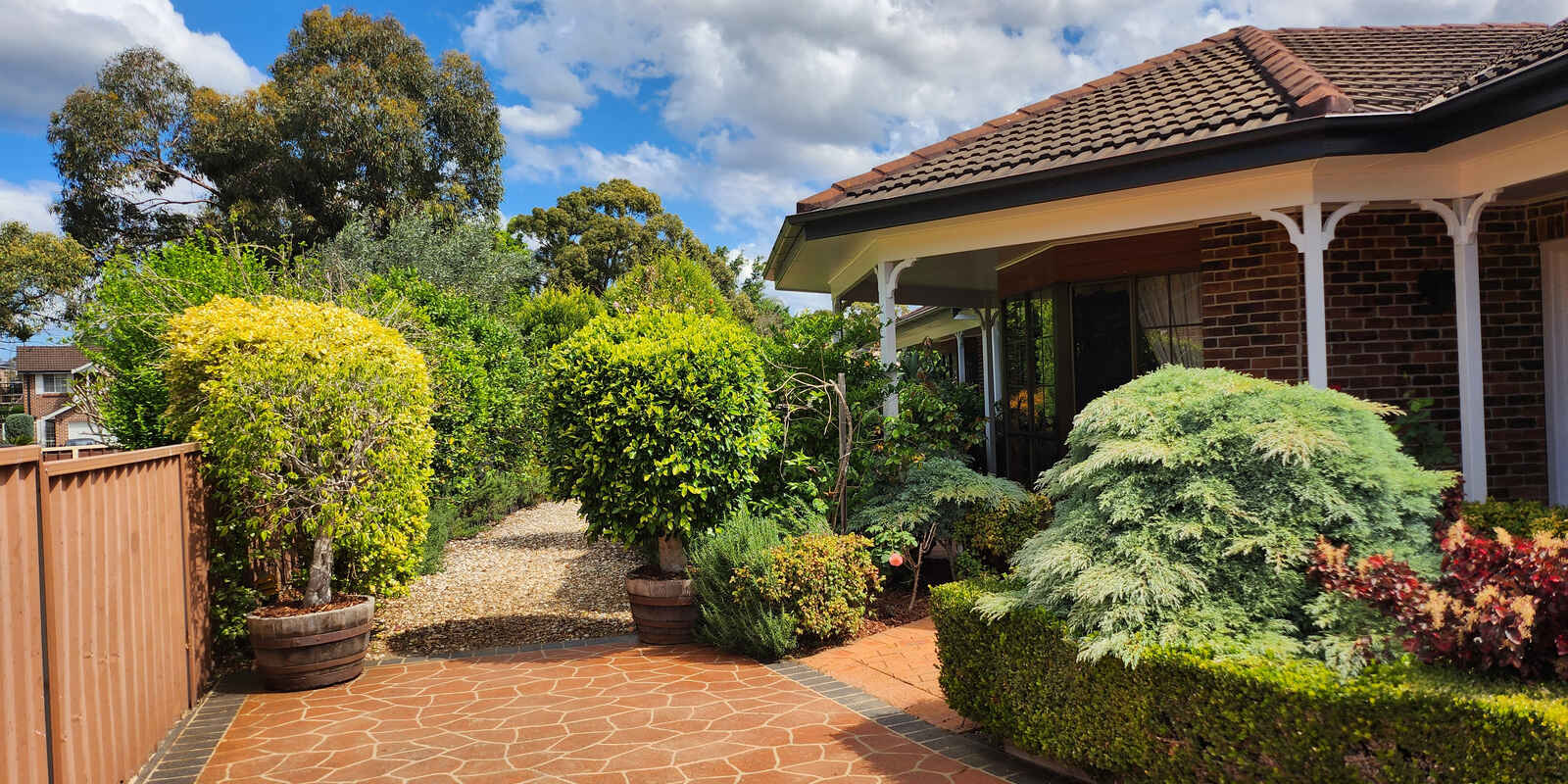 5 Phar Lap Close Casula