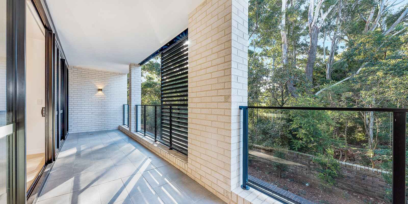 8/52 Eastern Valley way Northbridge