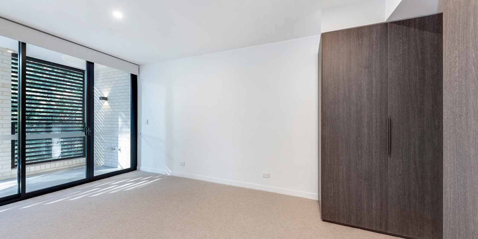8/52 Eastern Valley way Northbridge
