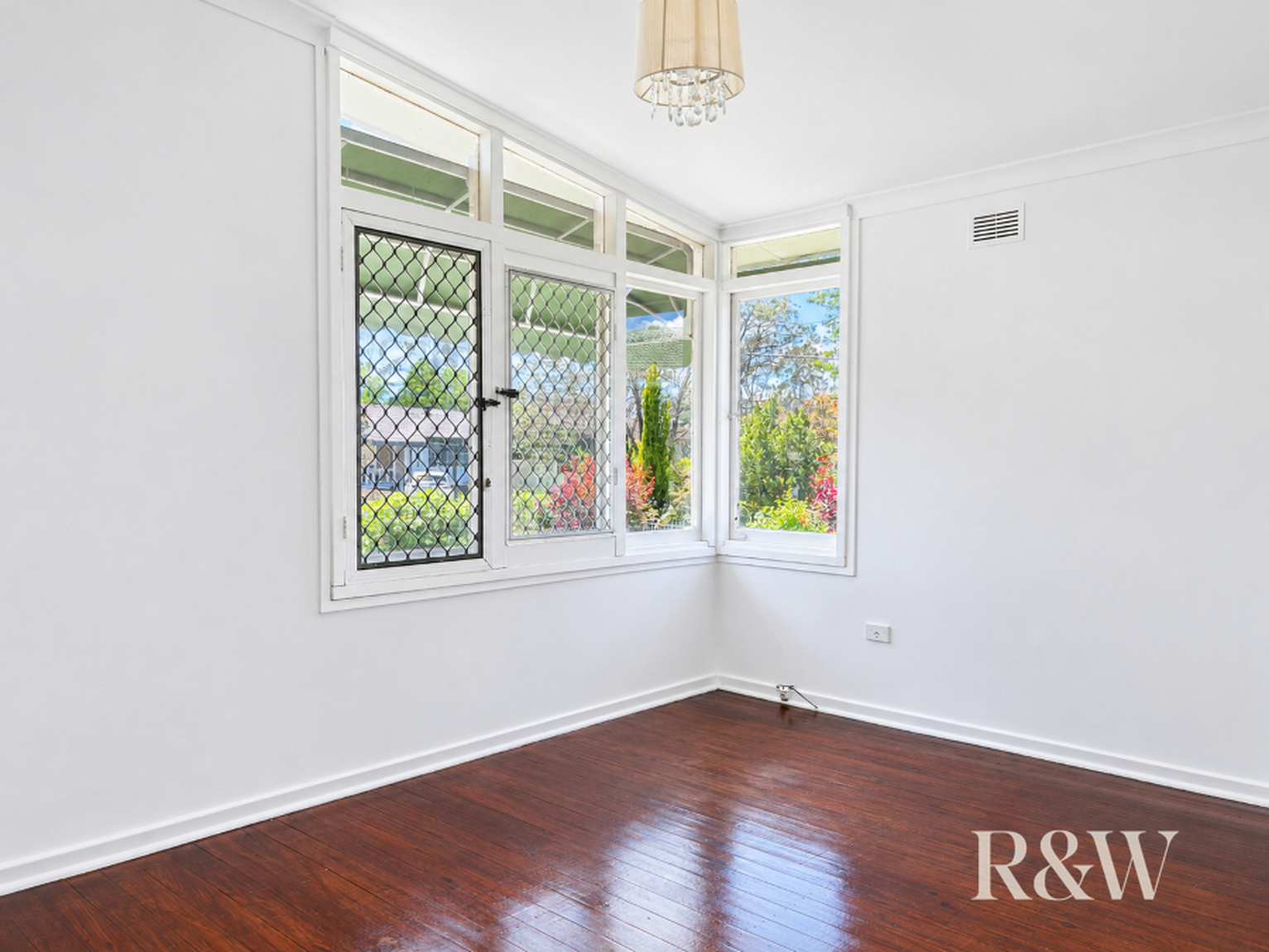 12 Fitzgerald Crescent Blackett