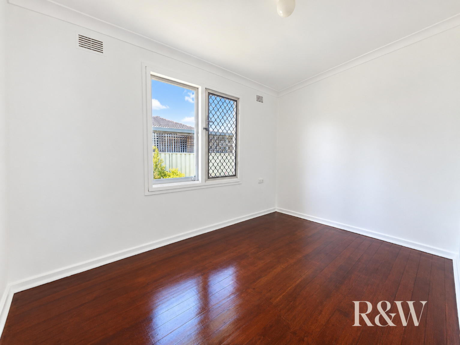 12 Fitzgerald Crescent Blackett