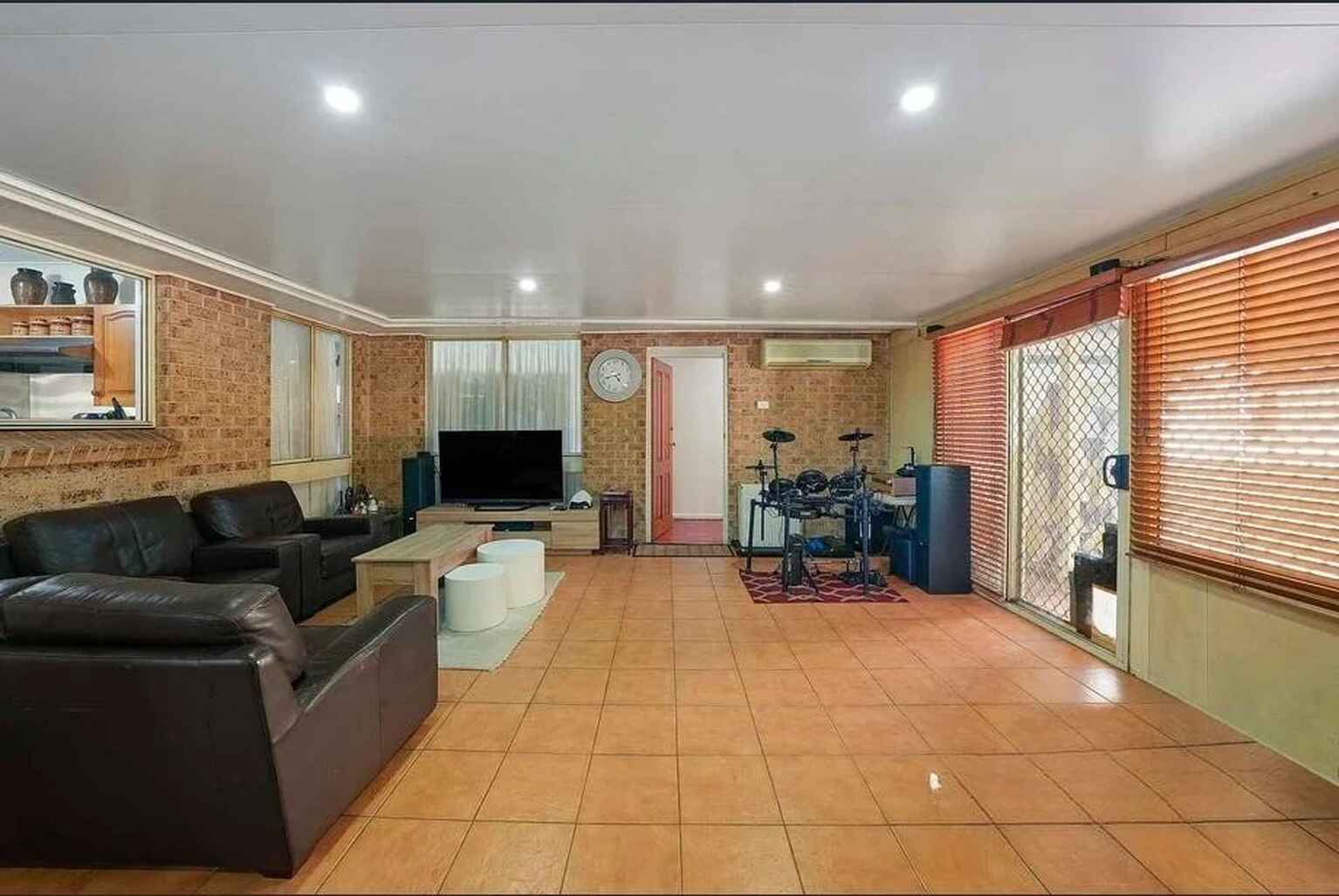43 Nicolaidis Crescent Rooty Hill