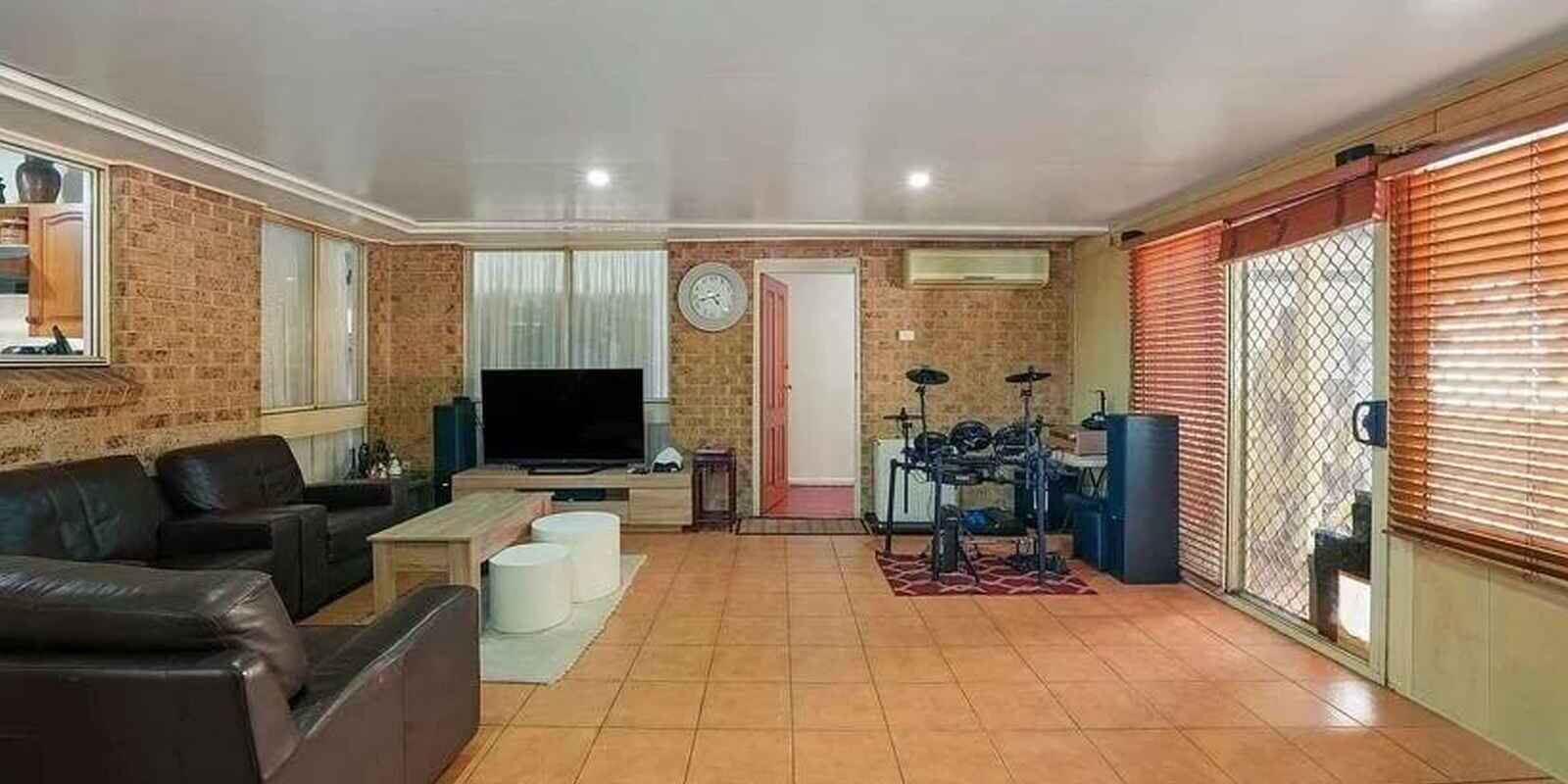 43 Nicolaidis Crescent Rooty Hill