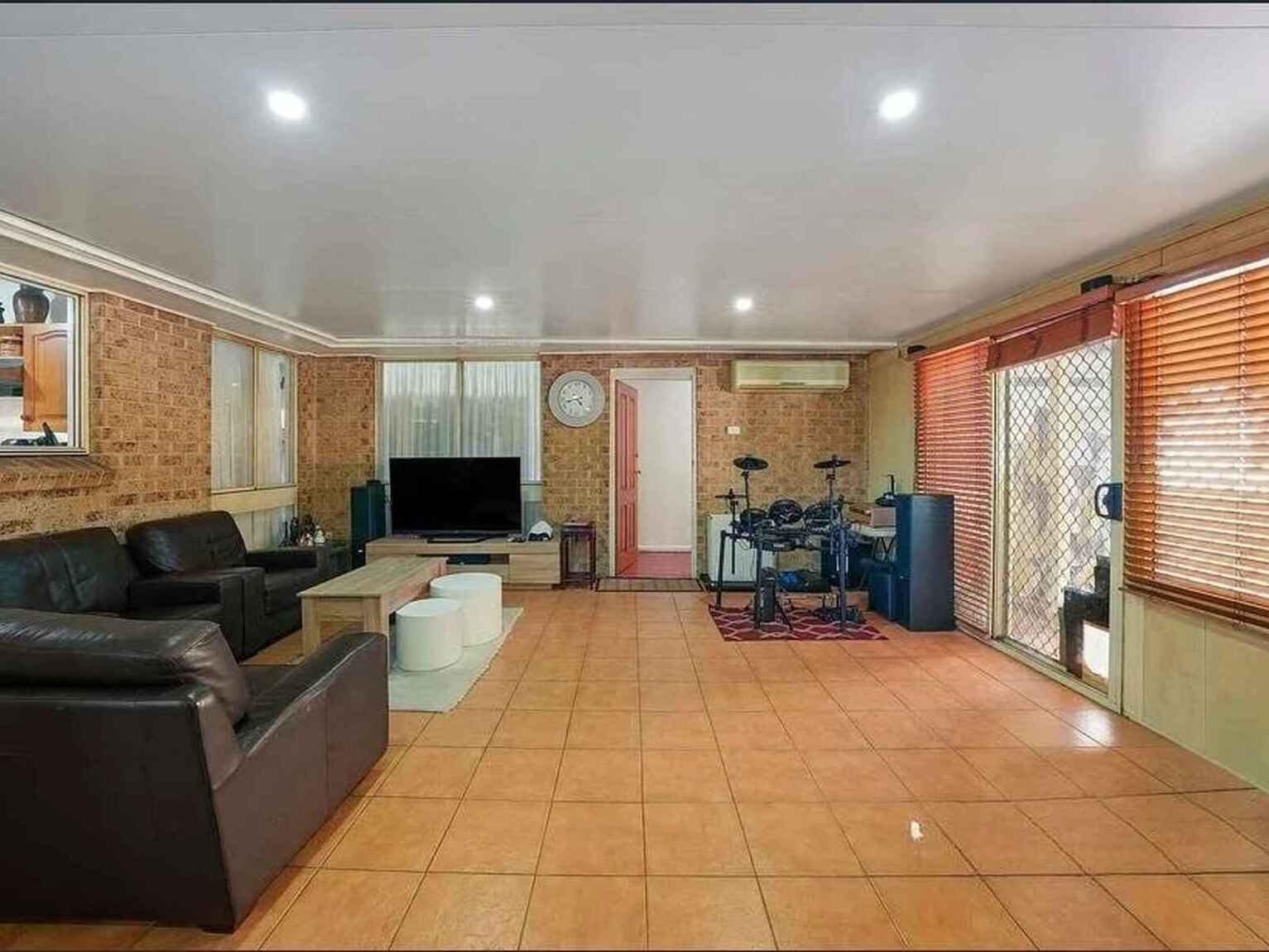 43 Nicolaidis Crescent Rooty Hill