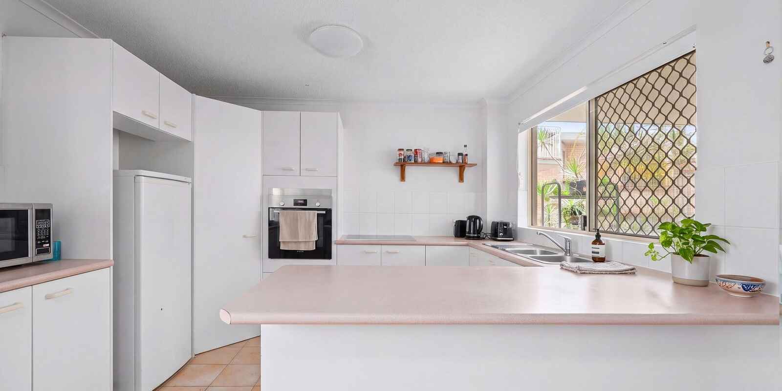 4/6 First Avenue Coolum Beach