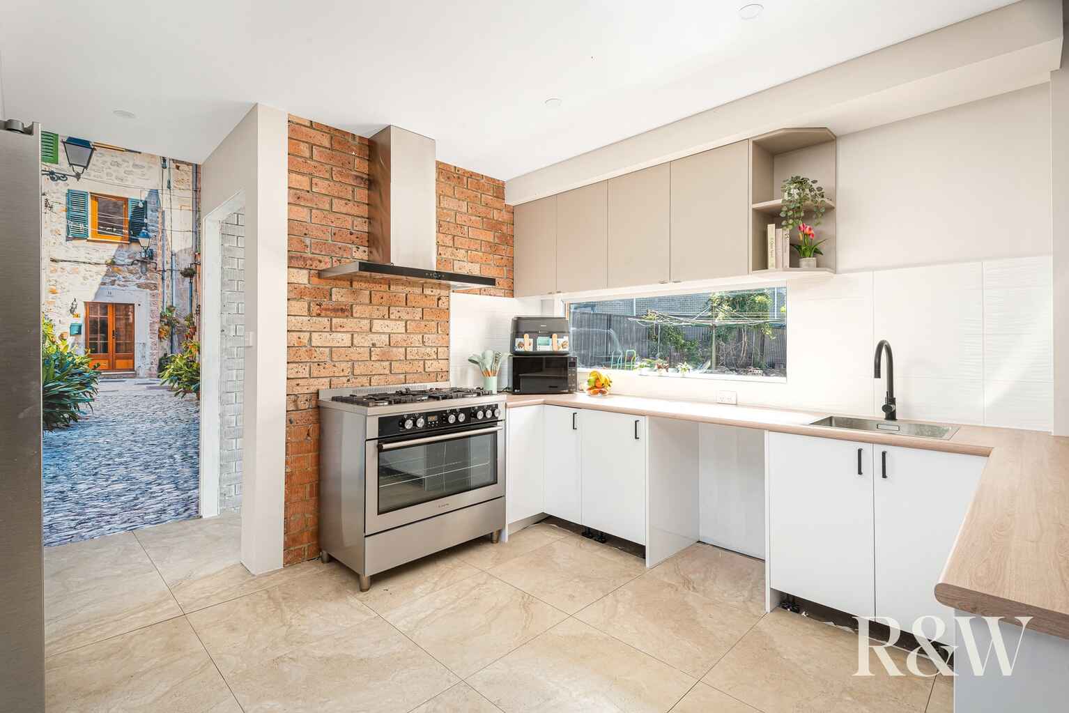 17 Canberra Street Oxley Park 17 Canberra Street Oxley Park
