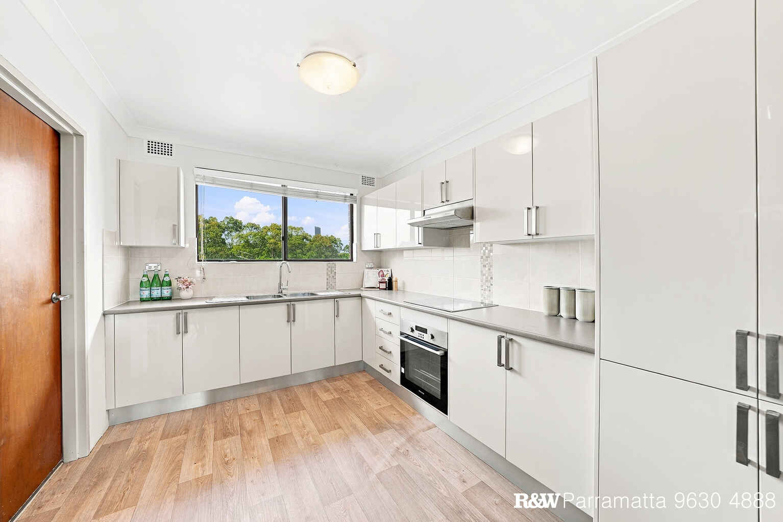 14/3 William Street North Parramatta