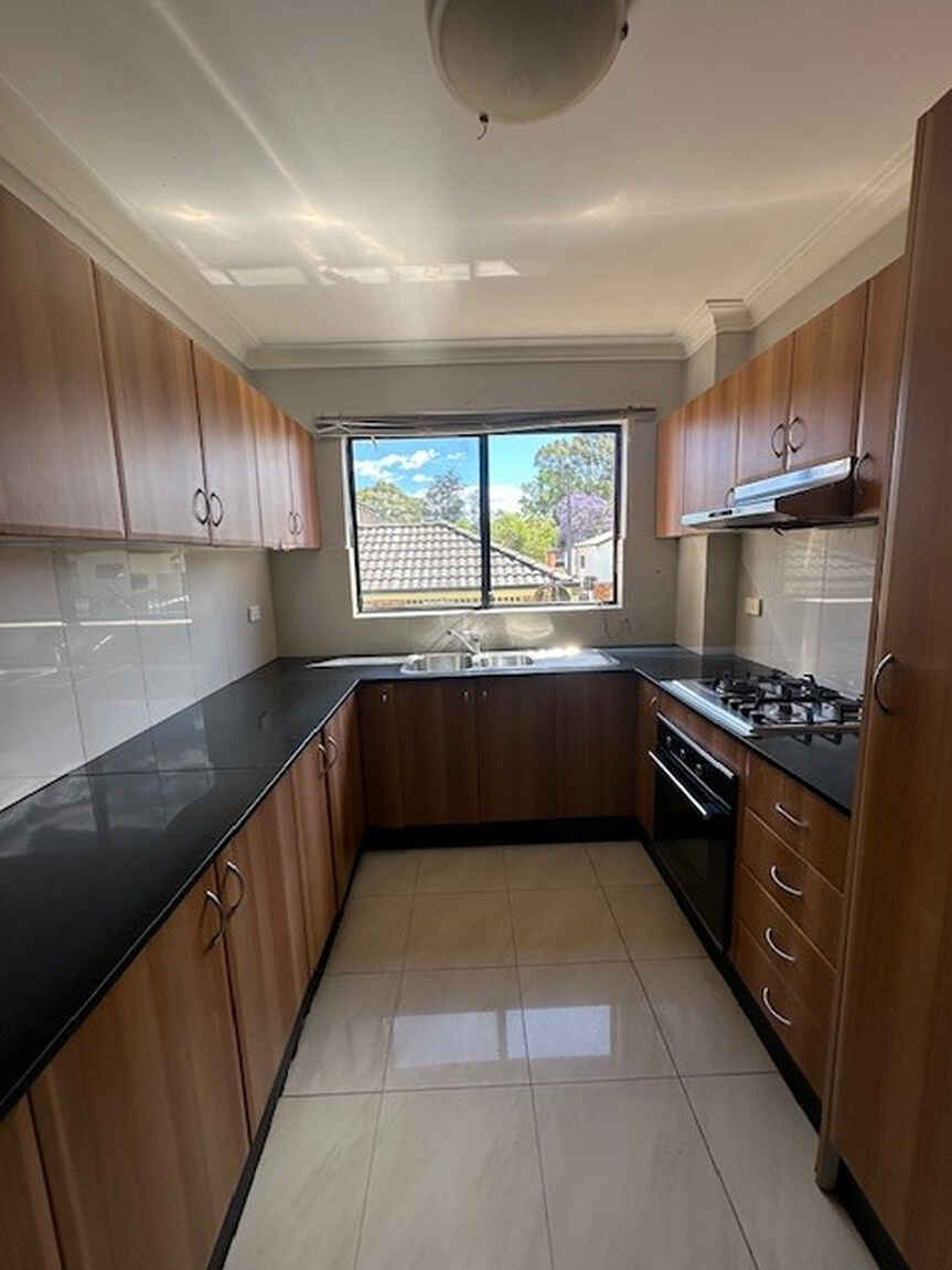 2/14-16 White Avenue Bankstown
