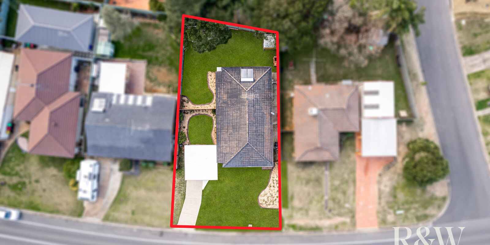 36 Explorers Way St Clair