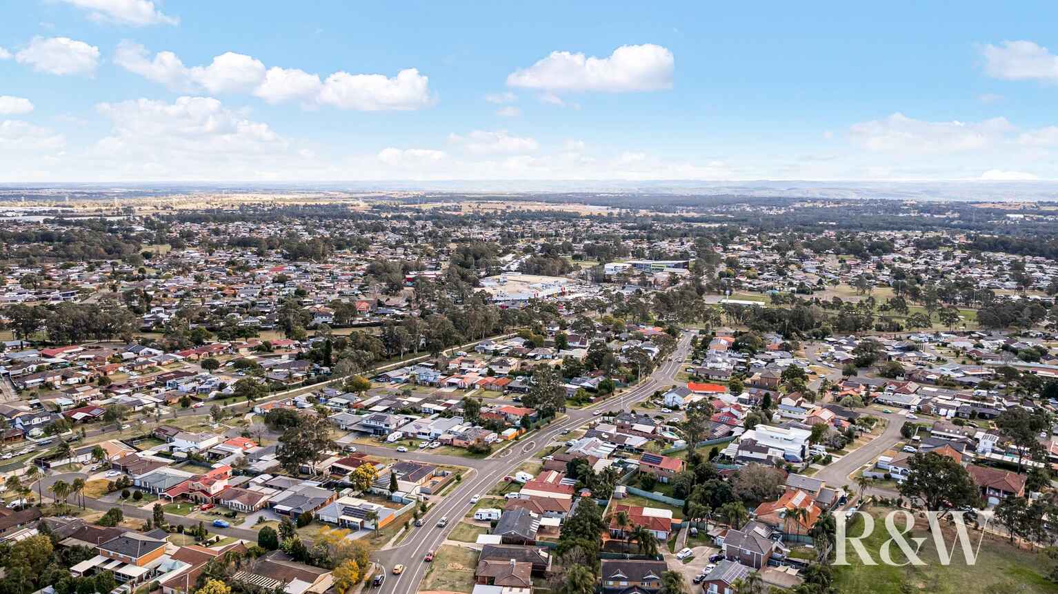 36 Explorers Way St Clair