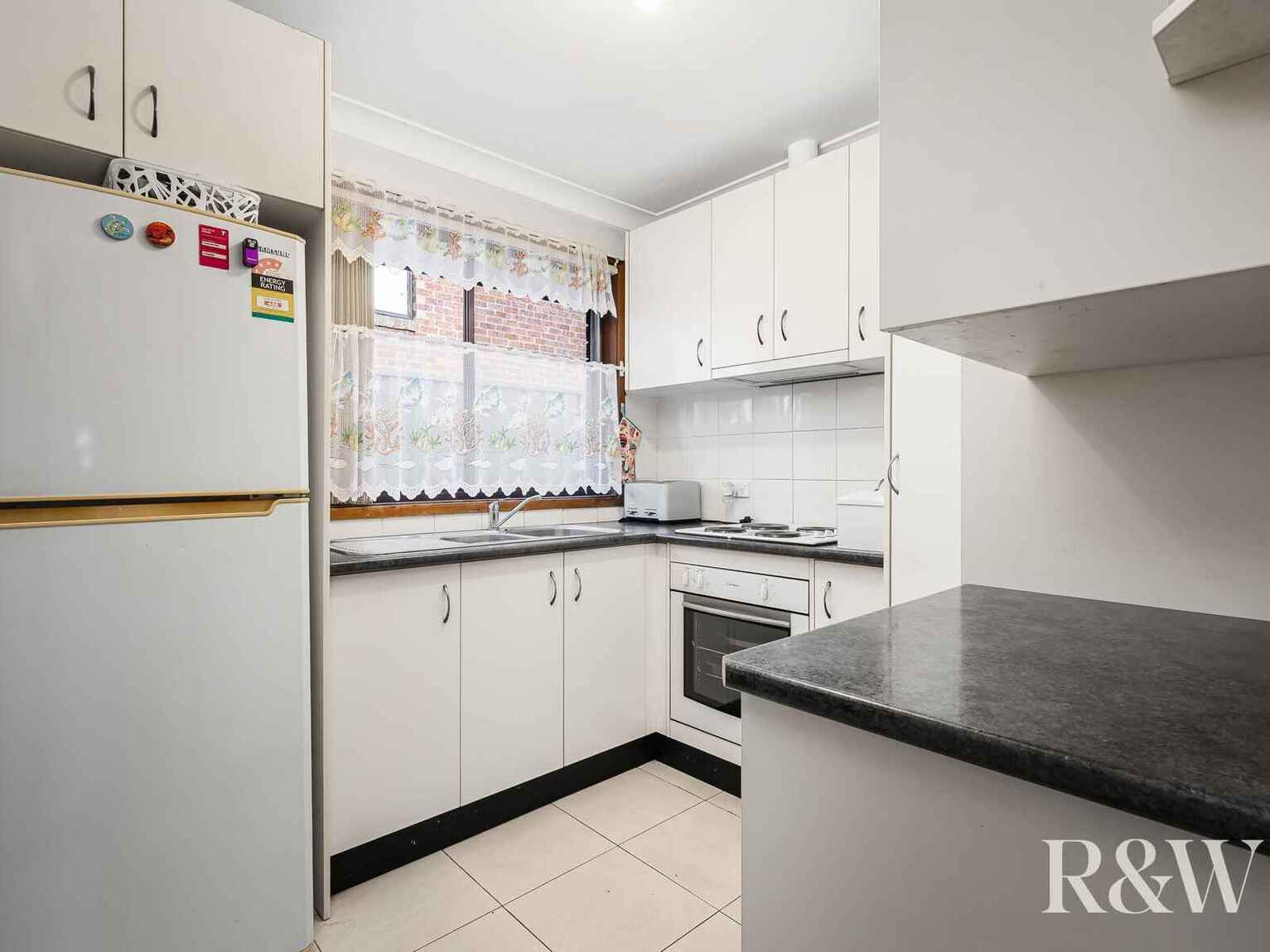 36 Explorers Way St Clair