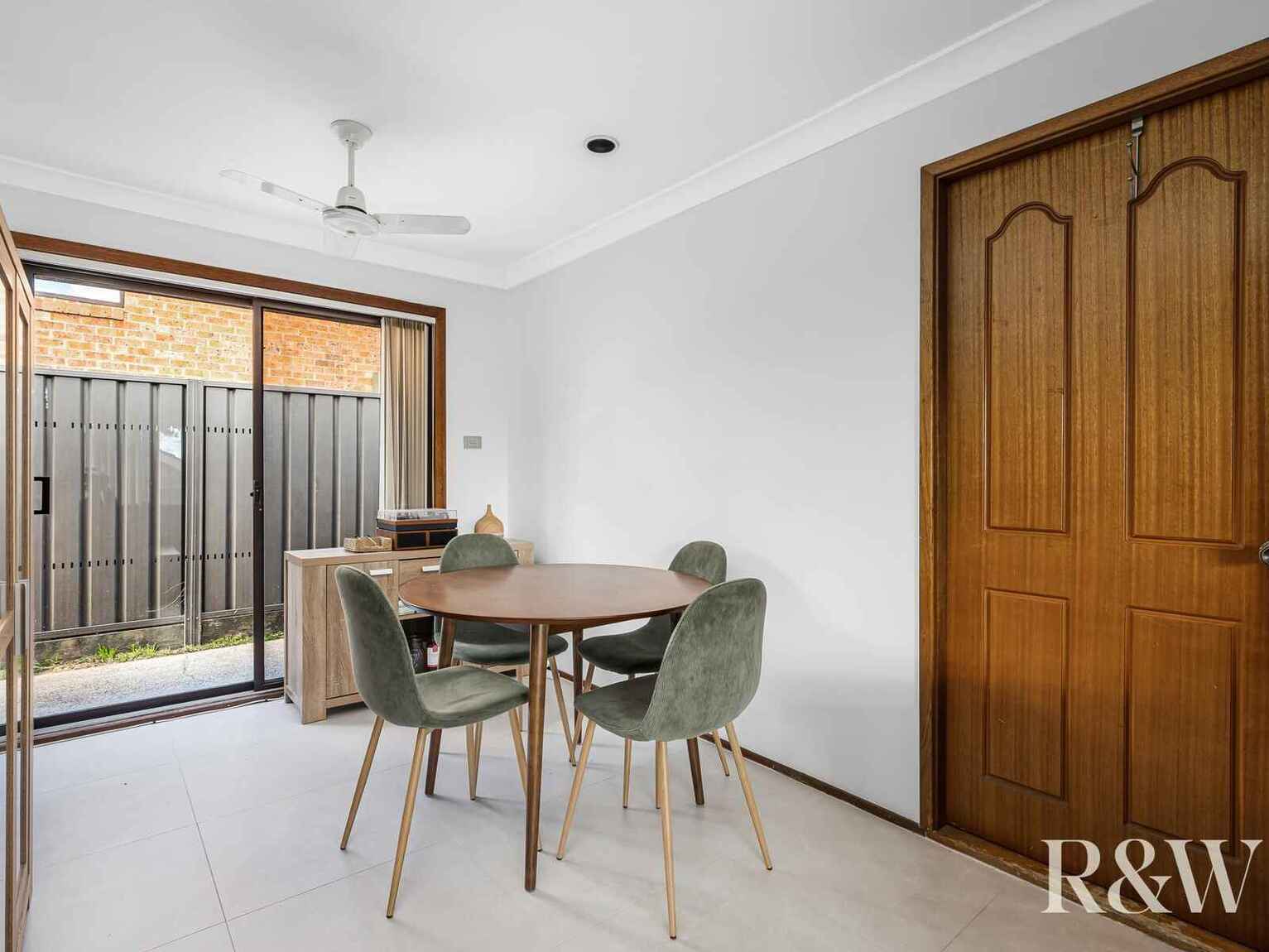36 Explorers Way St Clair